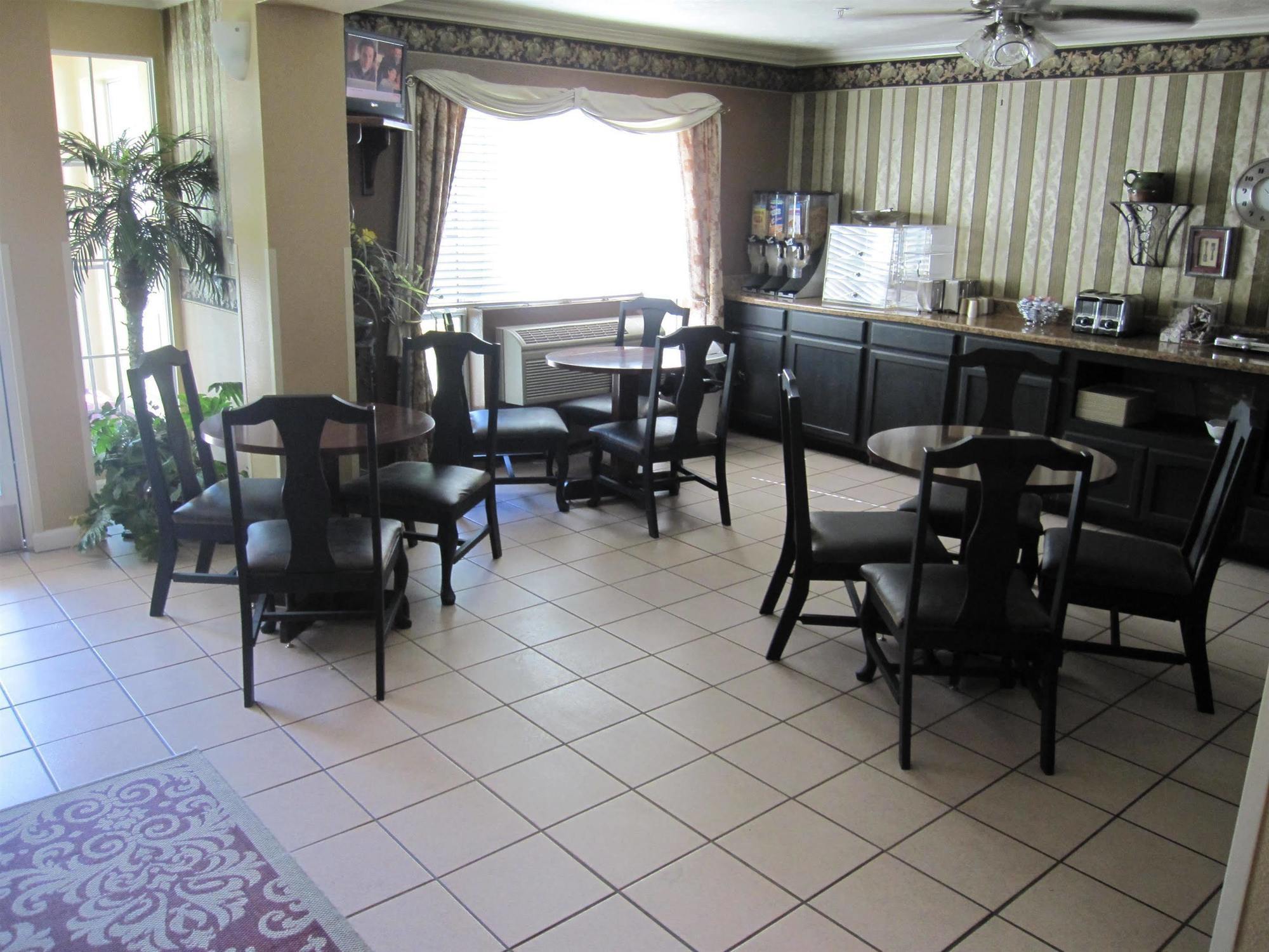 Best Western Clovis Cole Ресторан фото